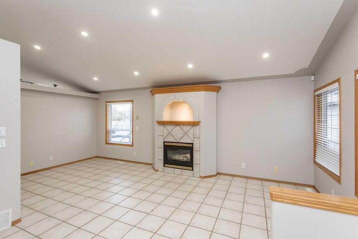 Property Photo:  56 Daines Avenue  AB T4R 2W1 