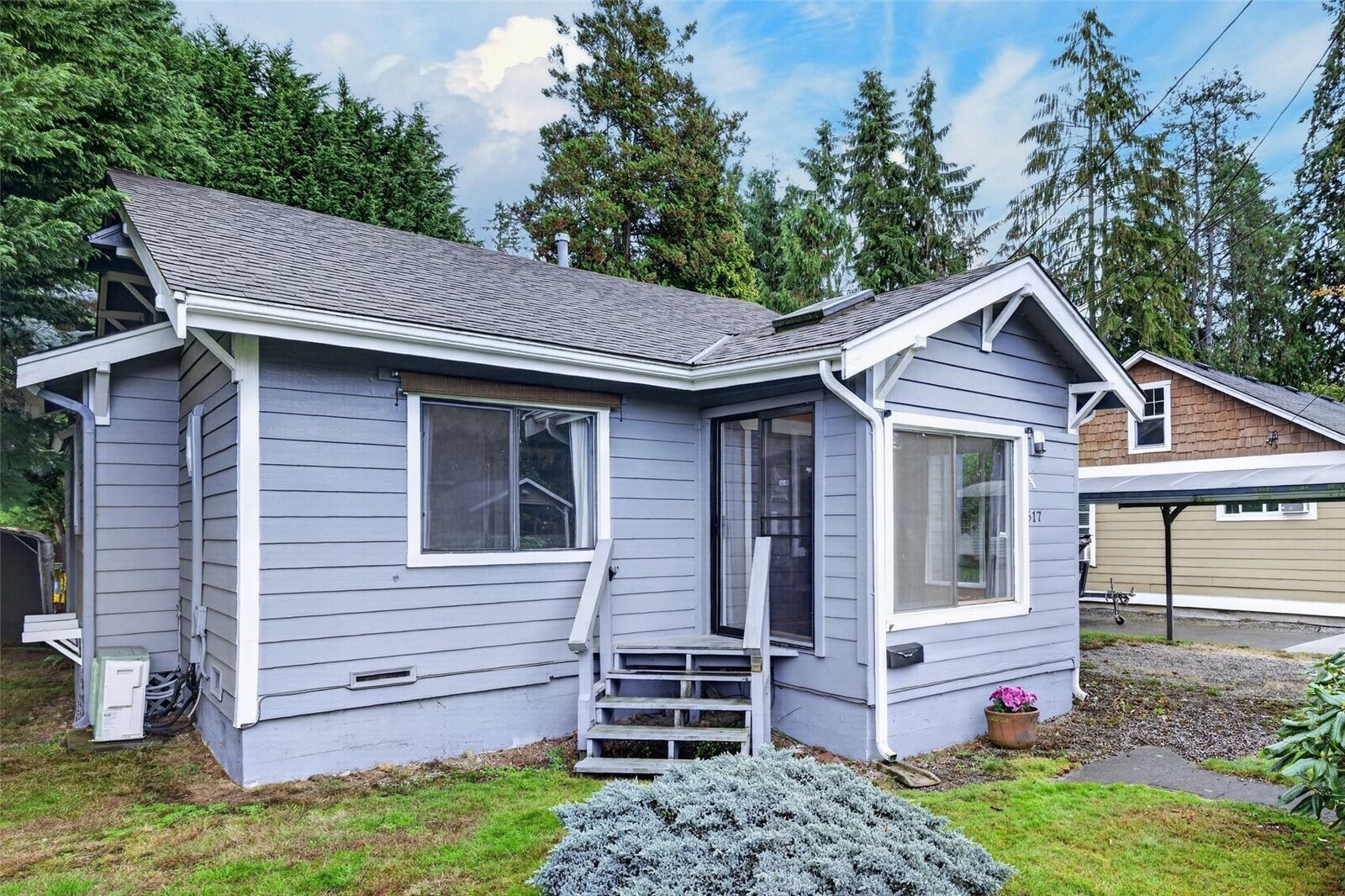 Property Photo: 517 S Blakeley Street WA 98272