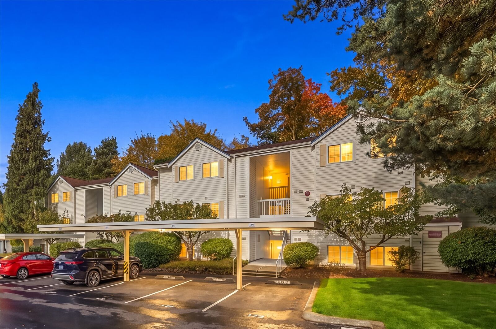 Property Photo: 11002 SE Petrovitsky Road F104 WA 98055