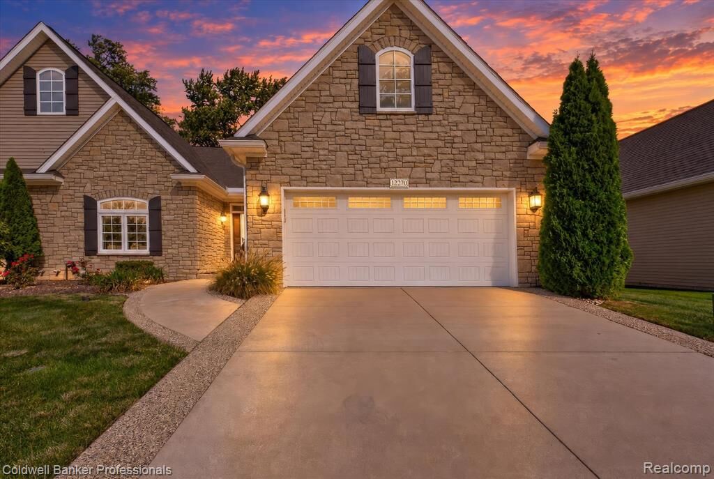 Property Photo:  12270 Worthington Court  MI 48439 