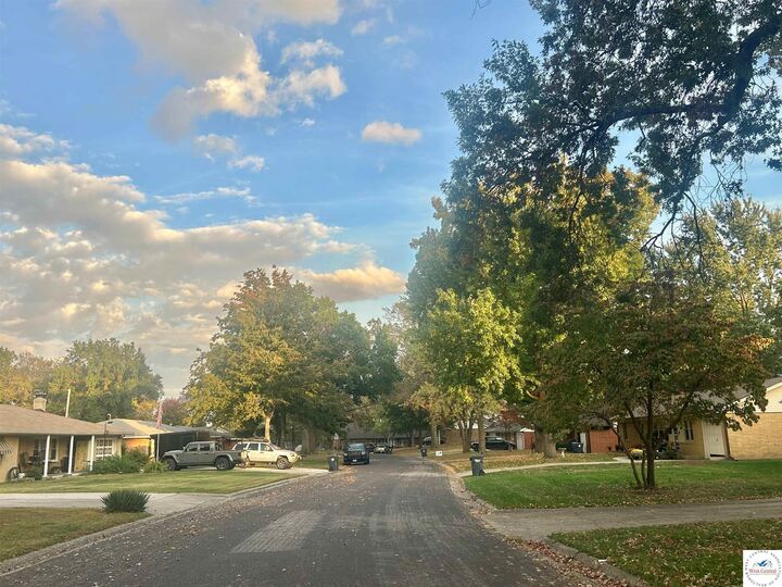 Property Photo: 2511 Highland MO 65301
