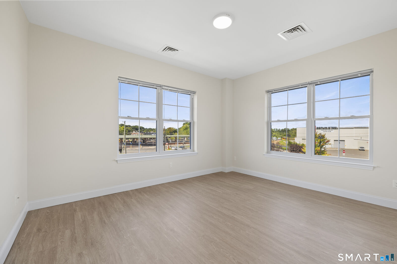 Property Photo:  55 Steele Boulevard 314  CT 06037 