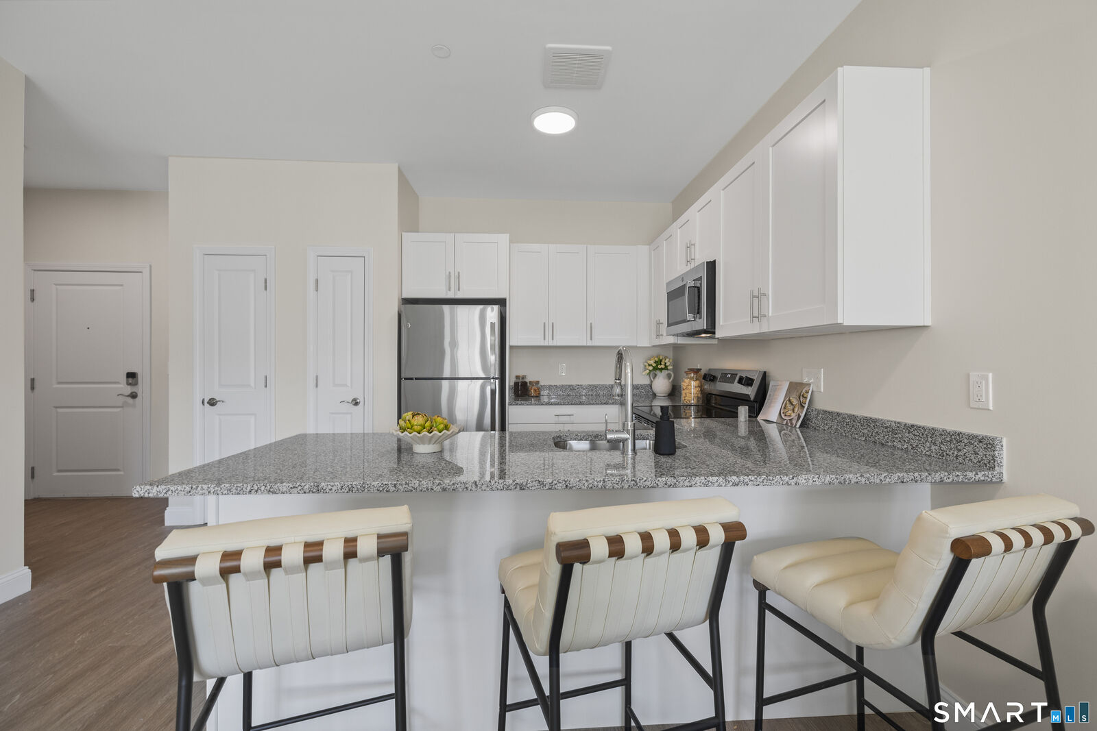 Property Photo:  55 Steele Boulevard 307  CT 06037 