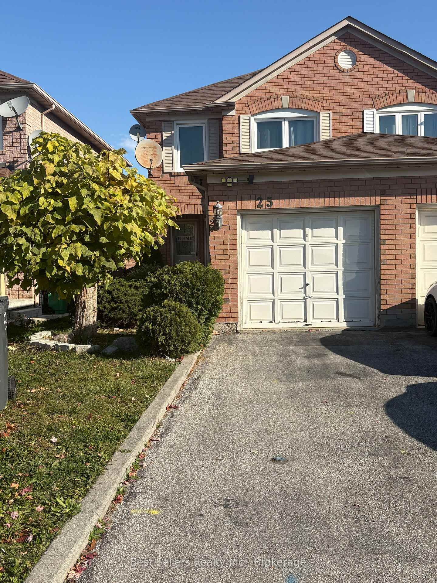 Property Photo: 25 Dusty Star Road ON L6R 1Y2