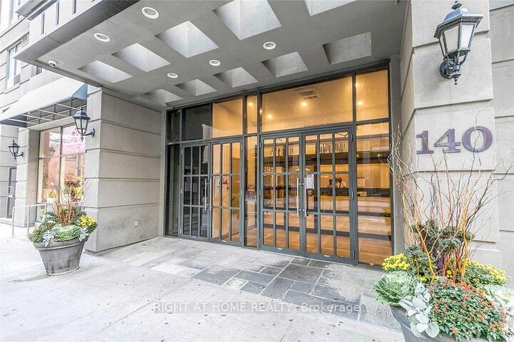 Property Photo:  140 Simcoe Street 301  ON M5H 4E9 