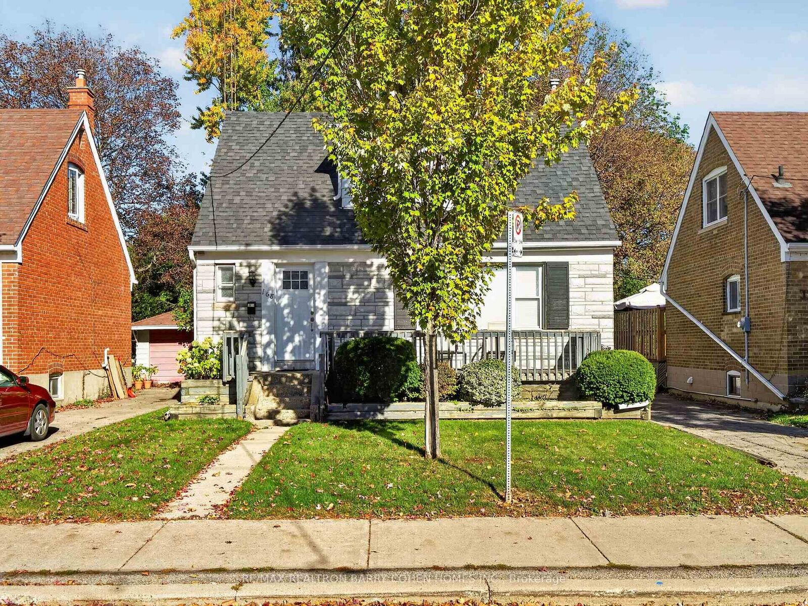 Property Photo: 168 Avondale Avenue ON M2N 2V5