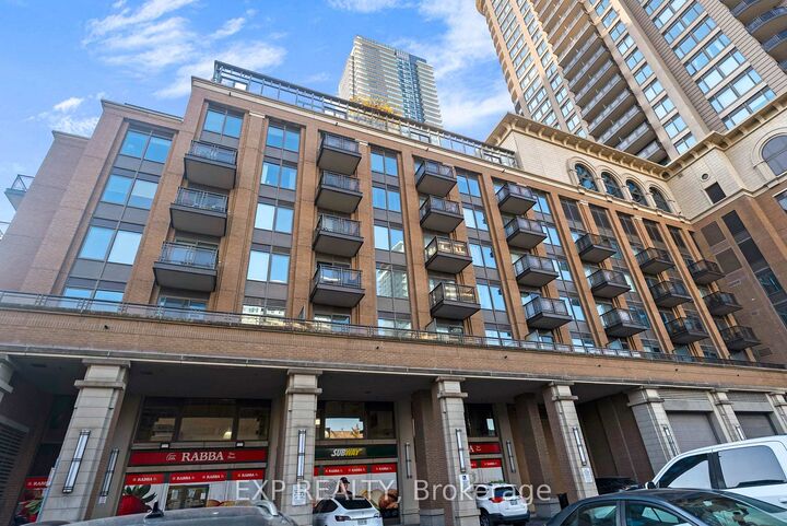 Property Photo:  385 Prince Of Wales Drive 505  ON L5B 0C6 