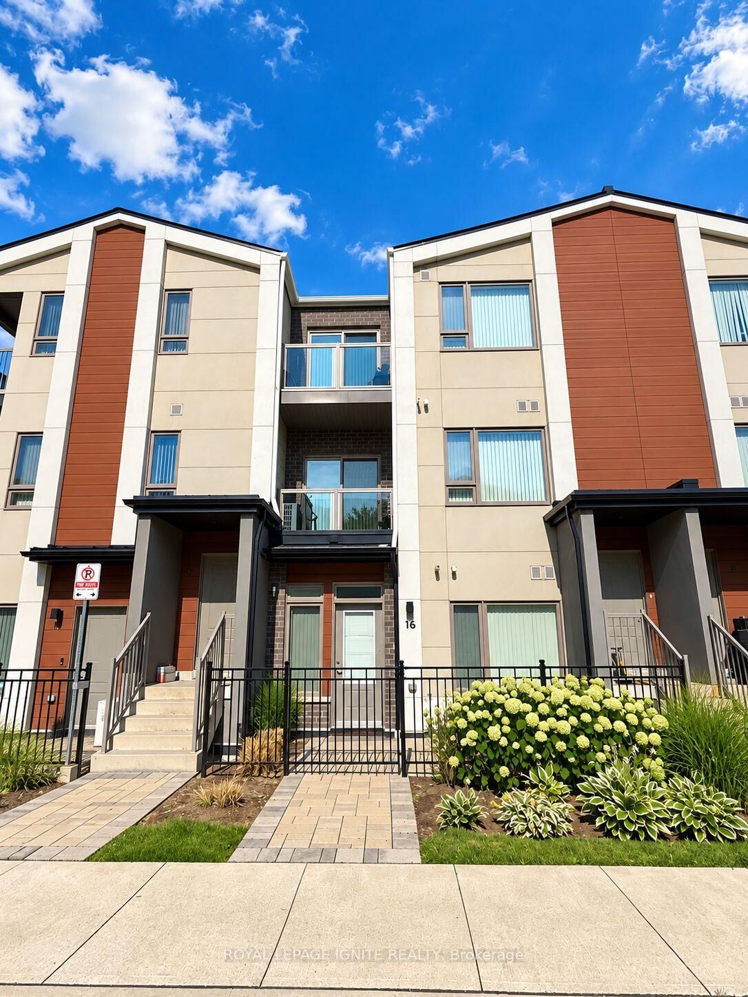 Property Photo:  60 Orchid Place Drive 16  ON M1B 0C4 