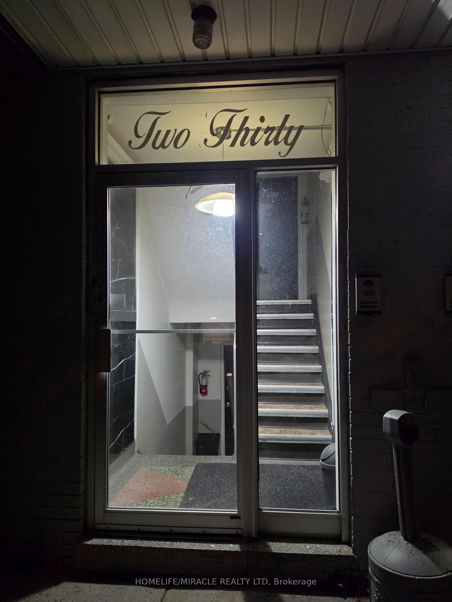 Property Photo:  230 Bicknell Avenue Unit # 2  ON M6M 4G9 
