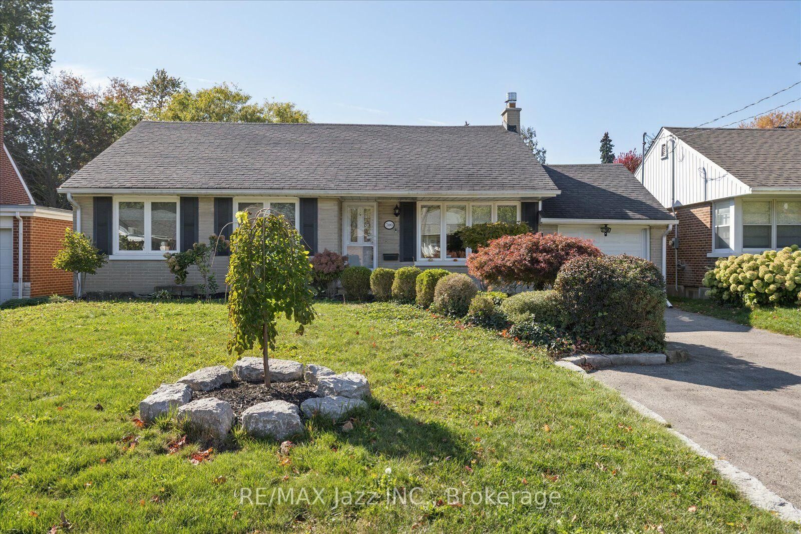 Property Photo: 700 Grierson Street ON L1G 5J5
