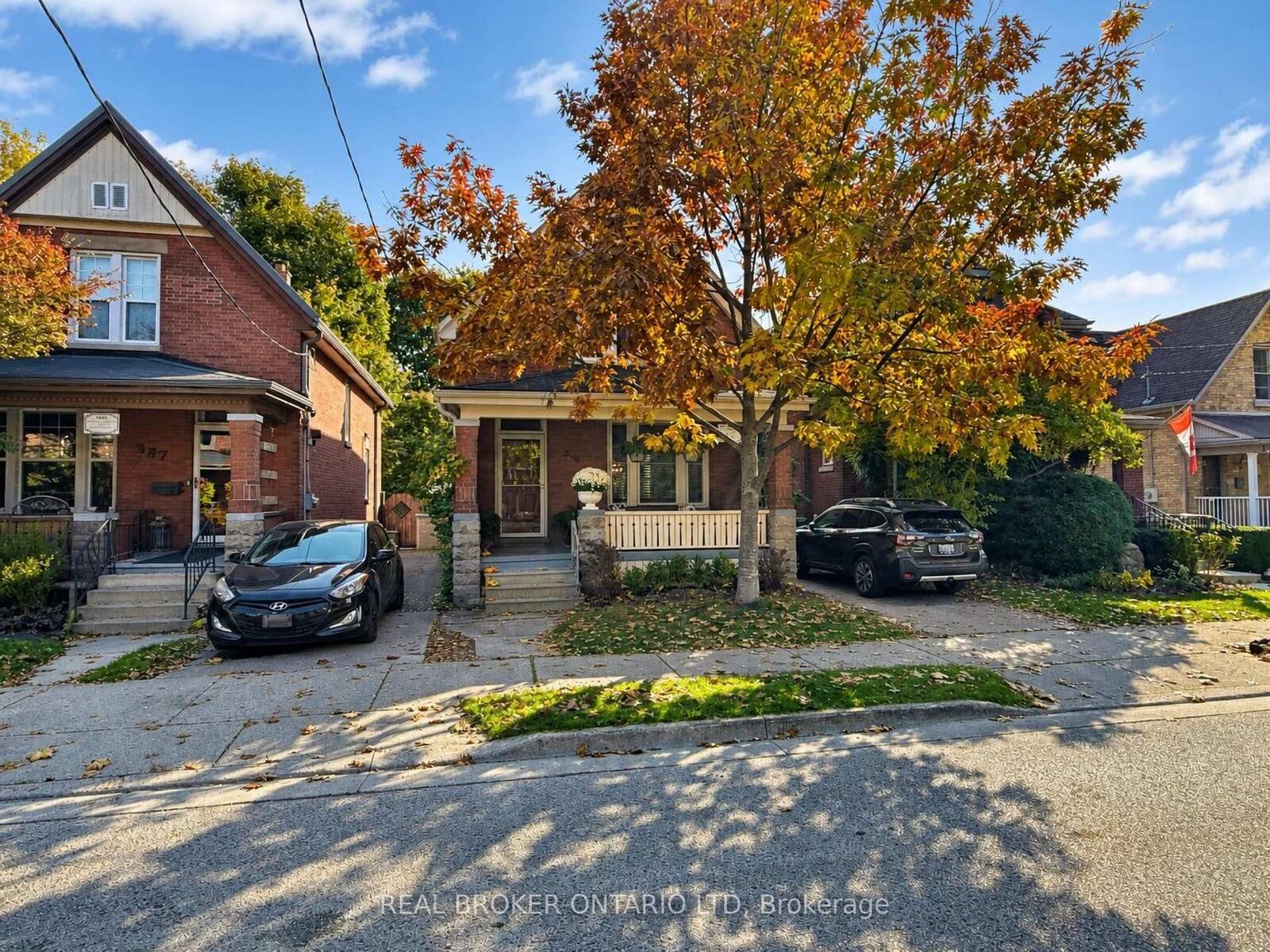 Property Photo:  995 Lorne Avenue  ON N5W 3L5 