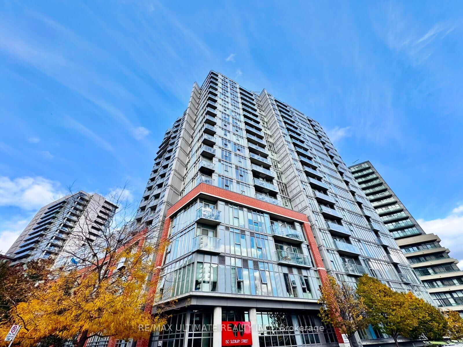 Property Photo: 150 Sudbury Street 1708 ON M6J 3S8