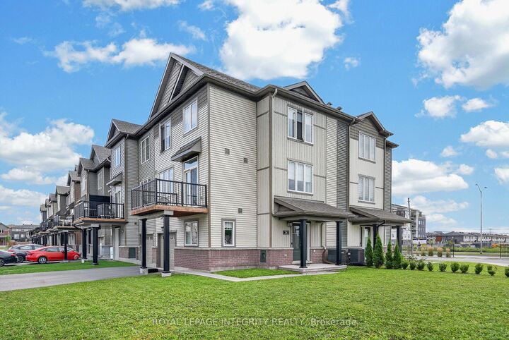 Property Photo:  54 Cordage Street  ON K4A 5K8 