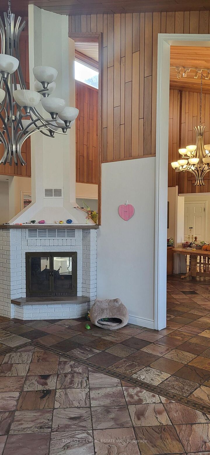 Property Photo:  11170 Huntington Road  ON L4G 1N1 