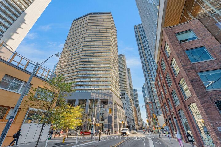 Property Photo: 125 Peter Street 2903 ON M5V 0M2