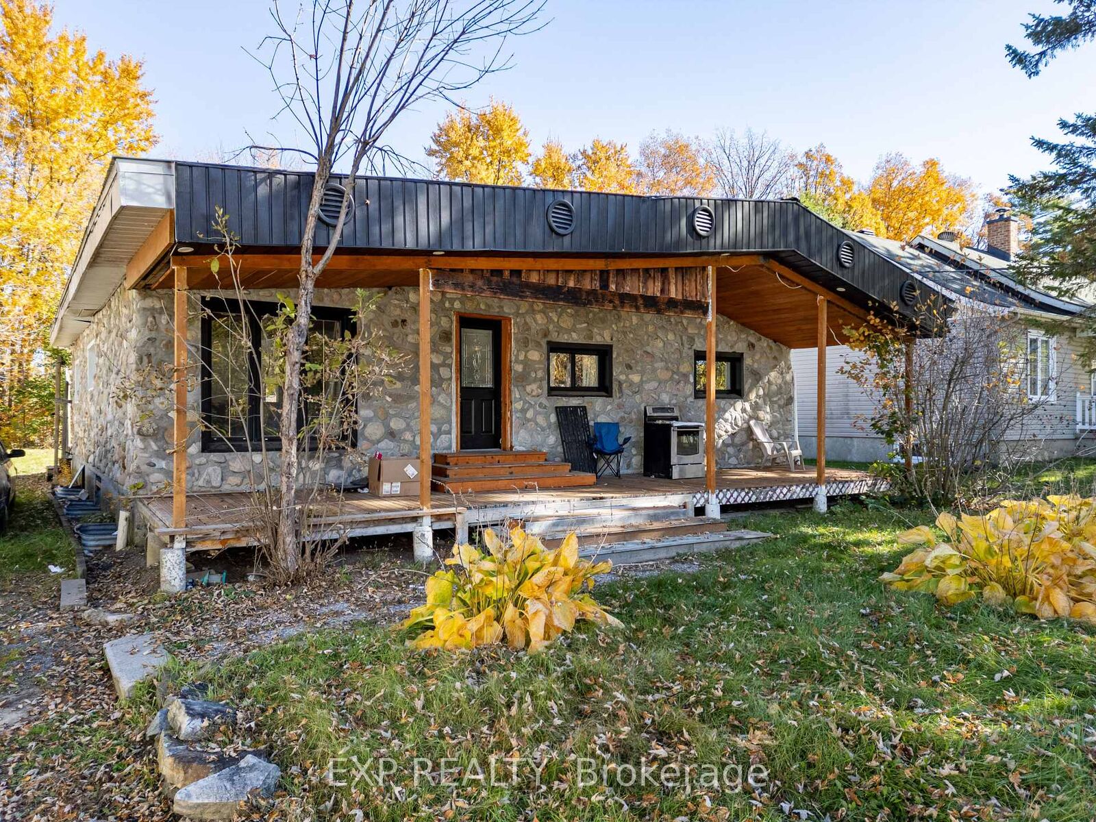 Property Photo:  1089 Armstrong Road  ON K4C 1A5 