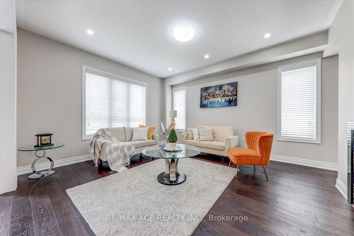 Property Photo:  168 Rutherford Road  ON L3Z 0B4 