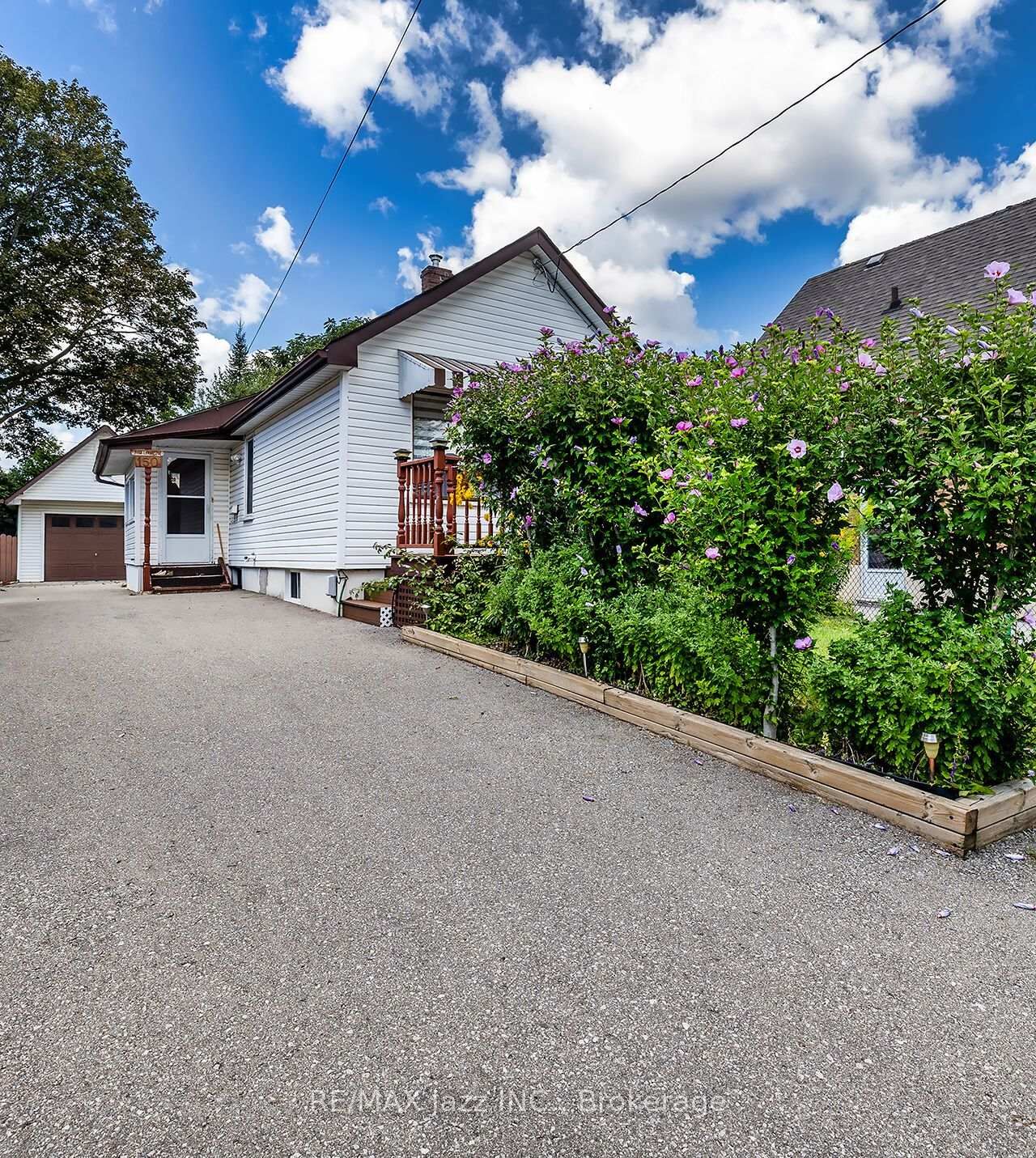 Property Photo:  150 Verdun Road  ON L1H 5S8 