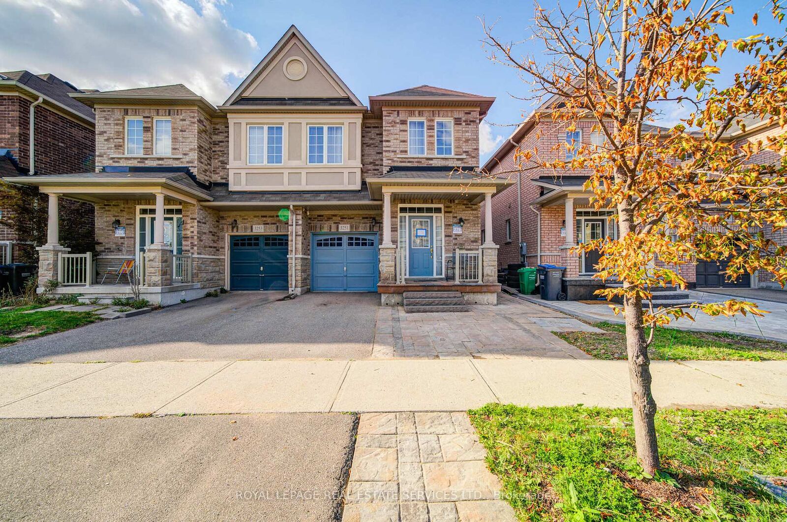 Property Photo:  3251 Edwyna Drive  ON L5M 0V2 