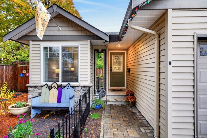 Property Photo:  1079 8th St #A  BC V9N 8V2 