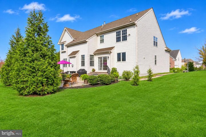 Property Photo: 2160 Lincolnshire Road PA 18925