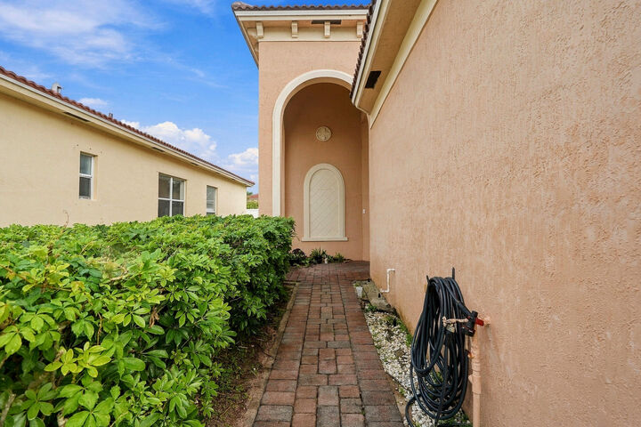 Property Photo:  5540 Spanish River Road  FL 34951 
