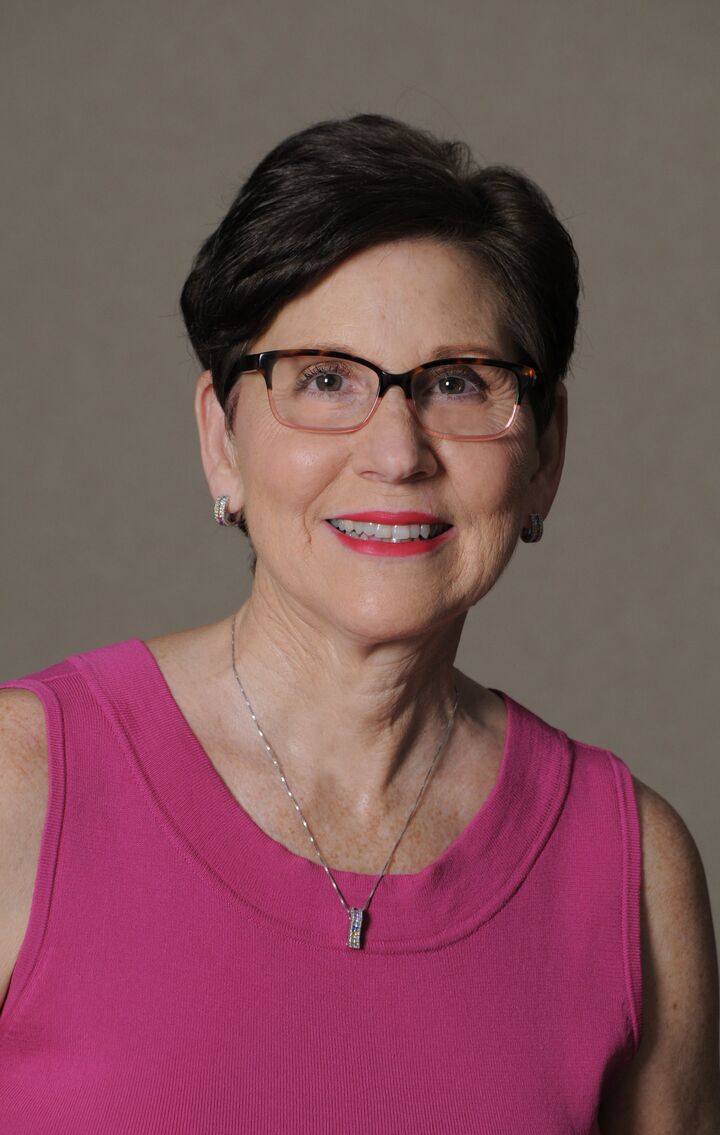 Lucille Gesek, Real Estate Salesperson in Forked River, Riviera Realty, Inc.