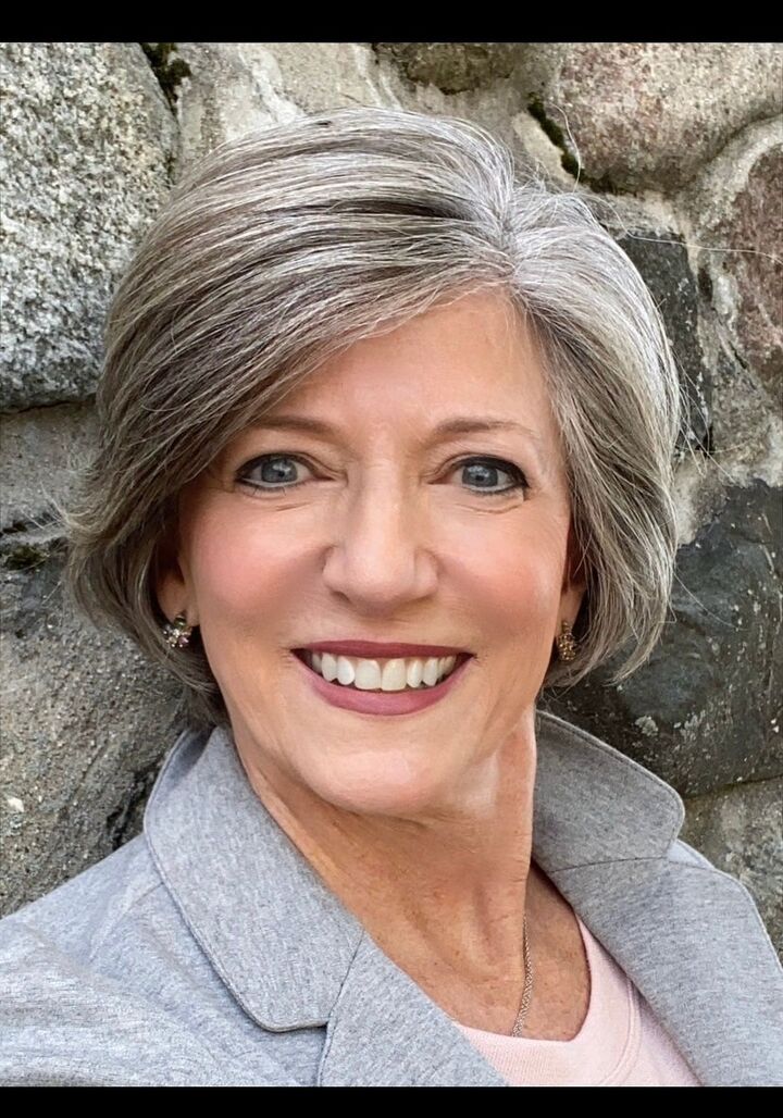 Susanne Bartlett-Moran, Real Estate Salesperson in Cedarville, Schmidt Realtors
