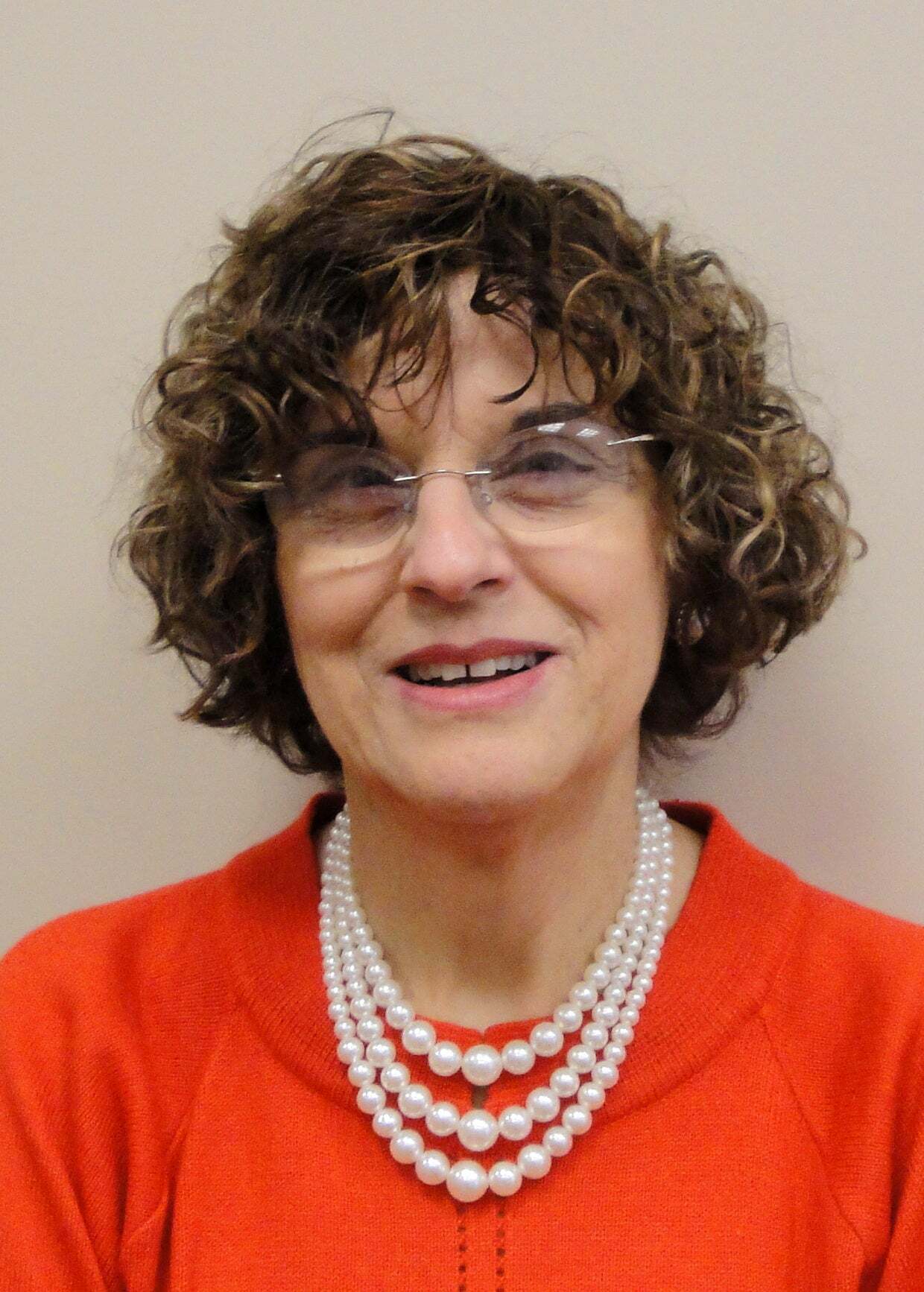 Julianna Pitzele, Associate Real Estate Broker in Lincolnwood, Circle