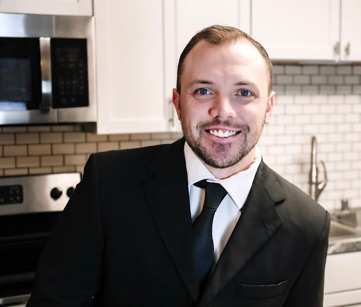 Derick Dahlby, Real Estate Salesperson in Janesville, Affiliated