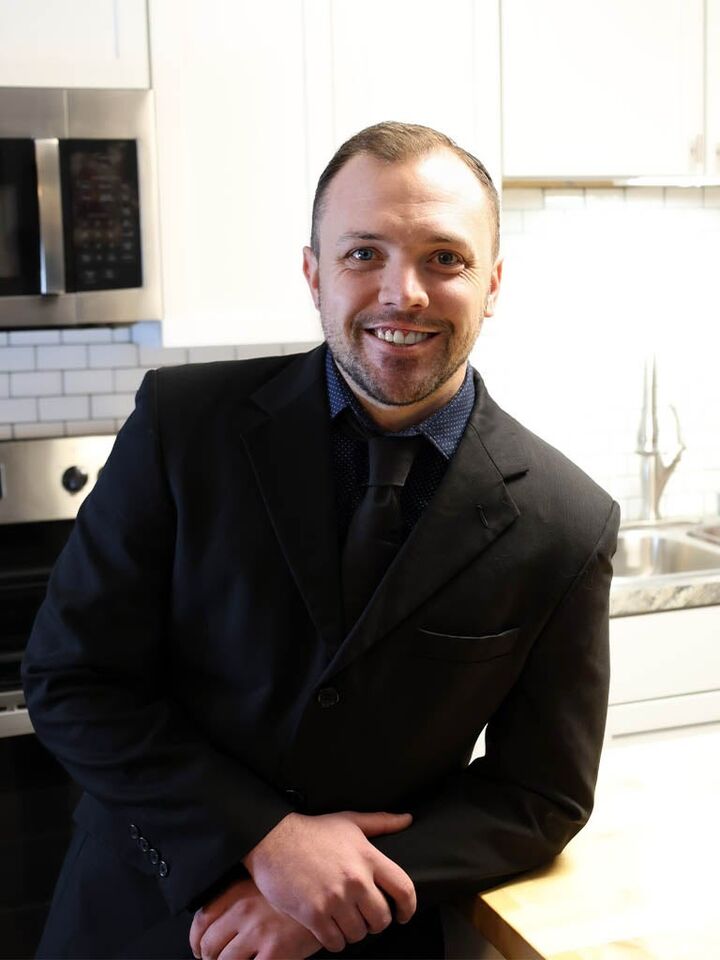 Derick Dahlby, Real Estate Salesperson in Janesville, Affiliated