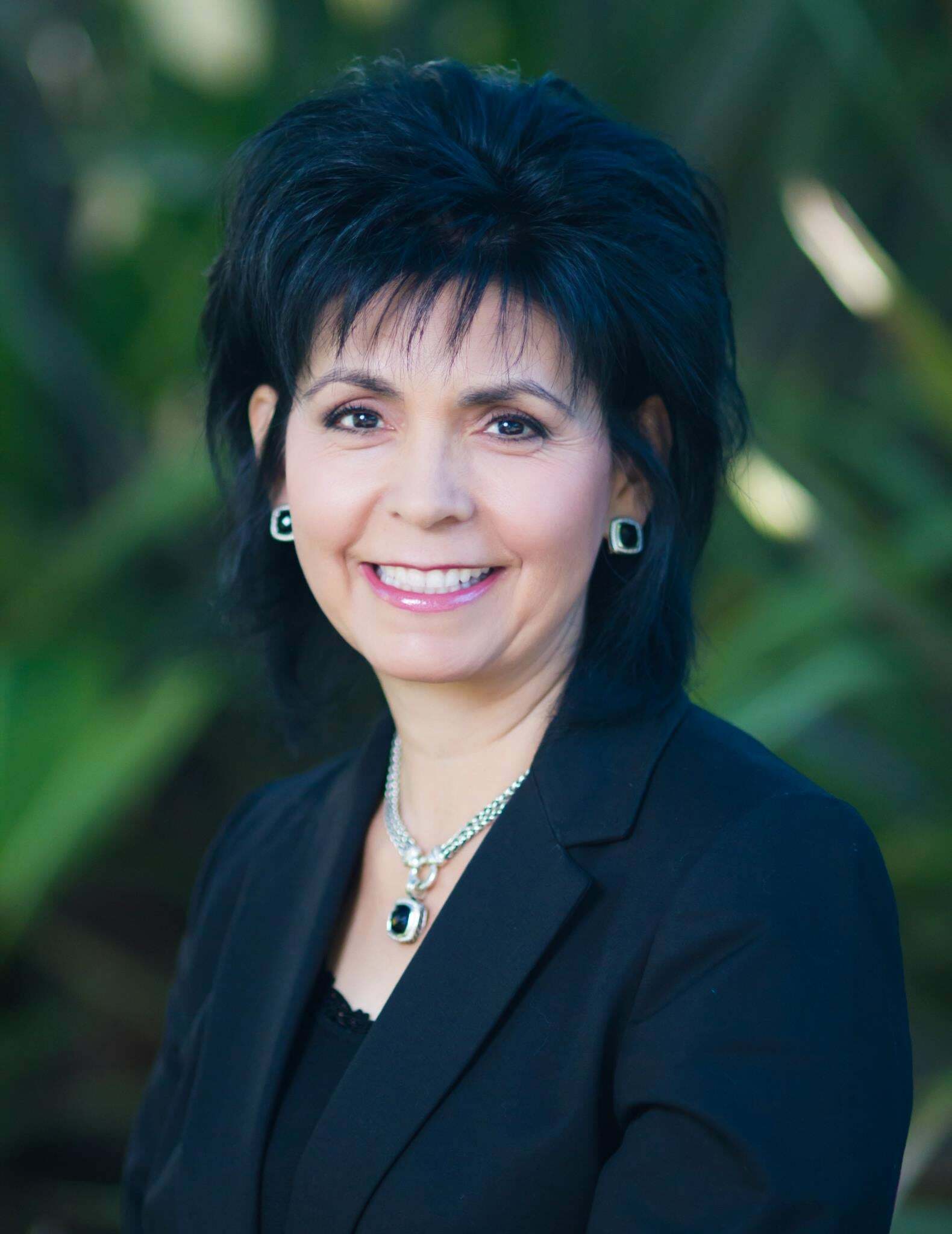 Silvia Clark, Real Estate Salesperson in Chula Vista, West