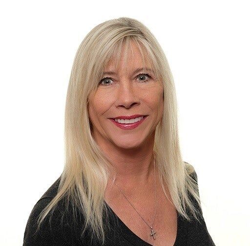 Vici Winn, Real Estate Broker/Real Estate Salesperson in Clermont, Hubbard Hansen