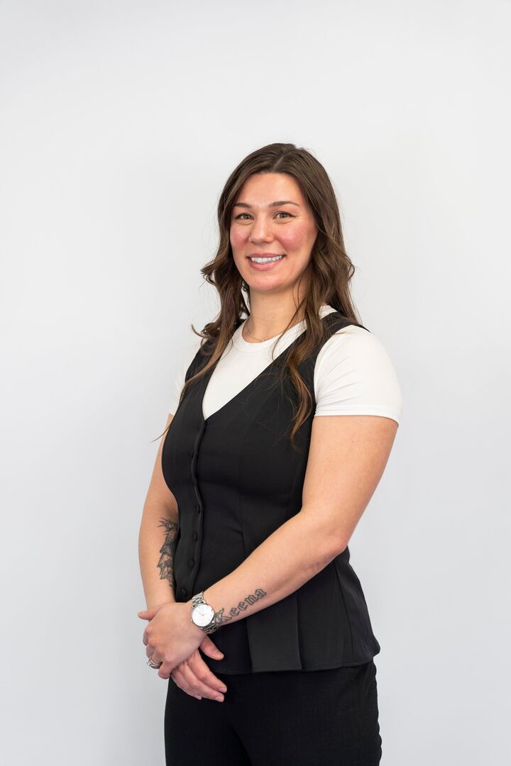Cassidy Long, Real Estate Broker in Vancouver, Realty Partners