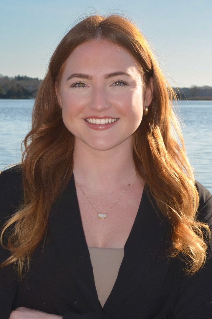 Nikki Drake, Real Estate Salesperson in Westerly, Coastal Homes