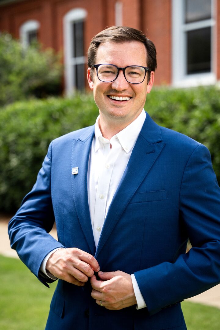 Lee Harris, Real Estate Broker/Owner in Auburn, Kennon & Parker