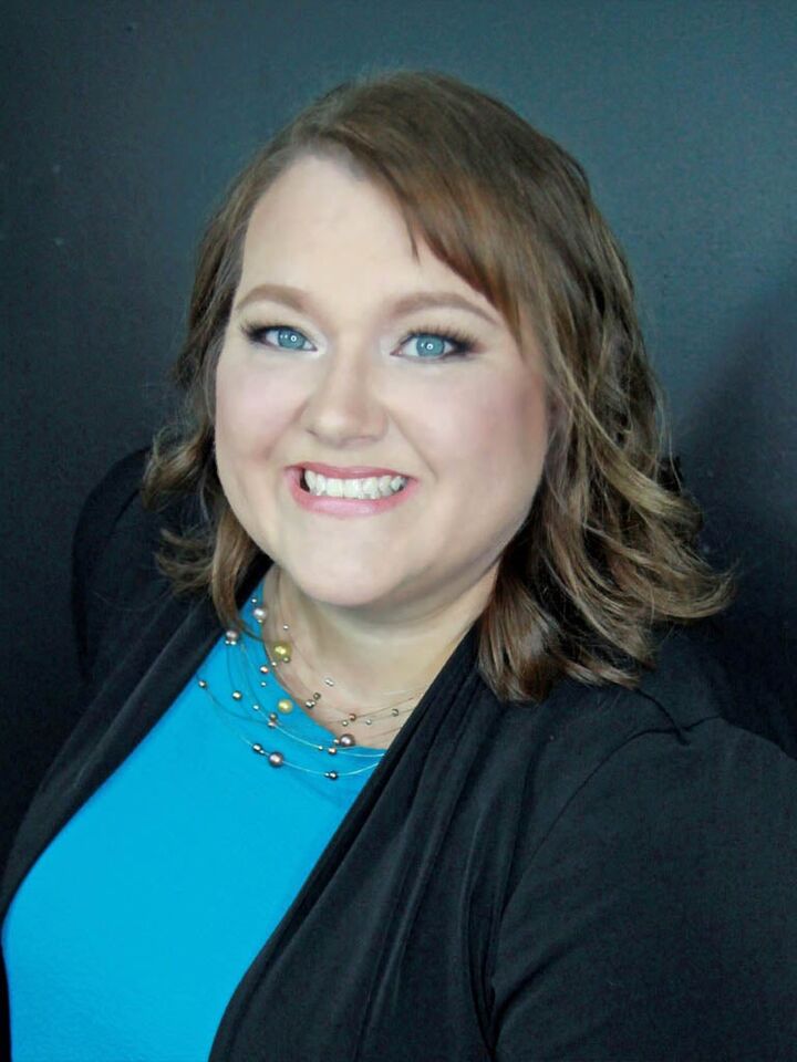 Stephanie Casper, Real Estate Broker in Menomonie, Affiliated