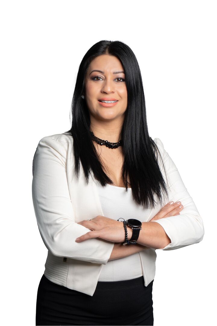 Virginia Garcia,  in Bloomington, Synergia Realty