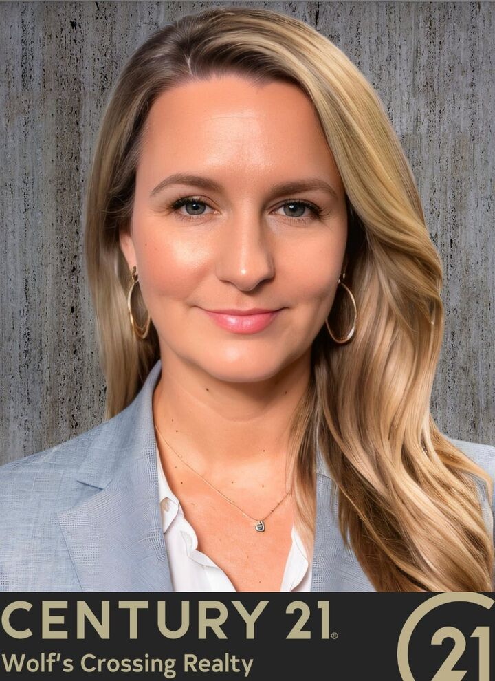 Cassandra Kelly, Real Estate Salesperson in Saint Cloud, Wolf's Crossing Realty