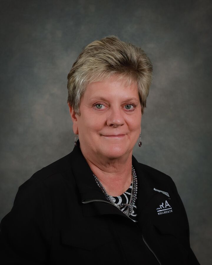 Leslie D. Berger, Associate Real Estate Broker in Meadville, ERA Richmond Real Estate Service