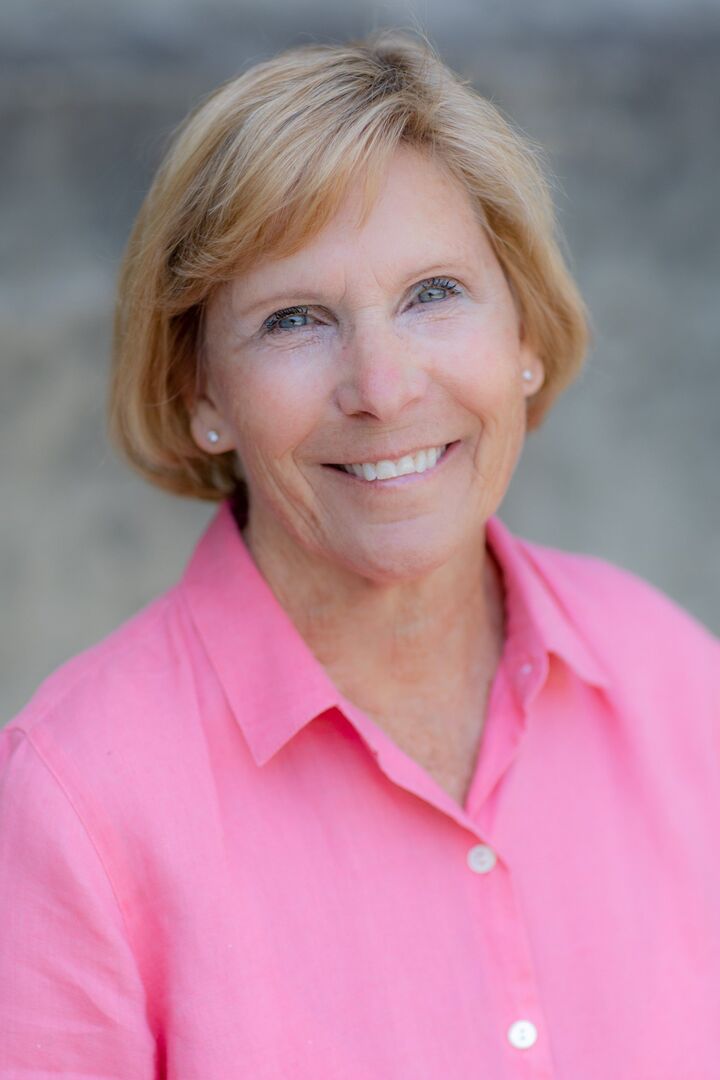 Julie Ouellette, Real Estate Salesperson in Santa Barbara, Masters