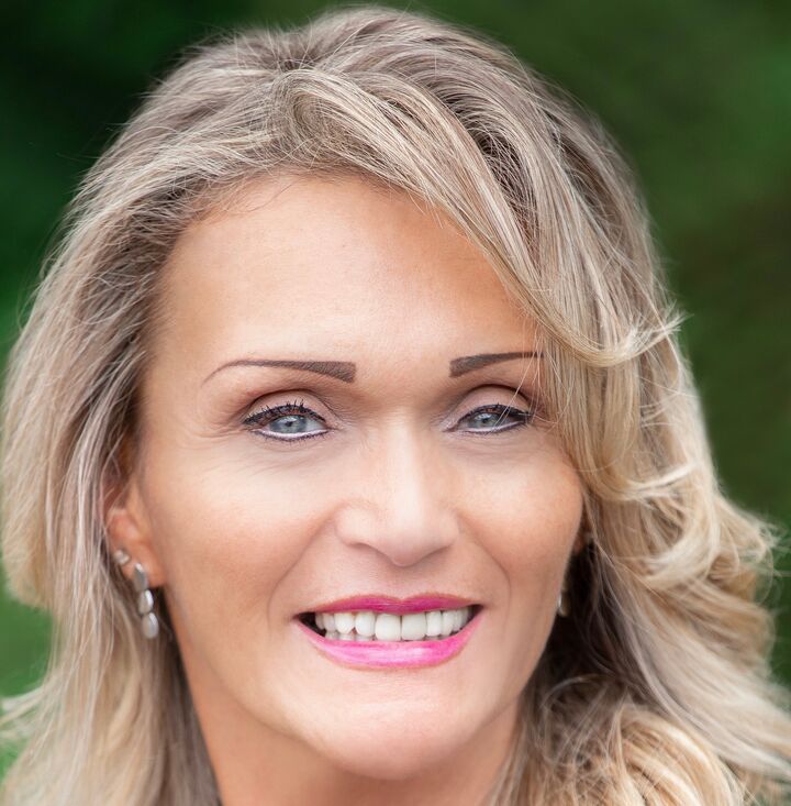 Alba Prete,  in Hauppauge, Realty Connect