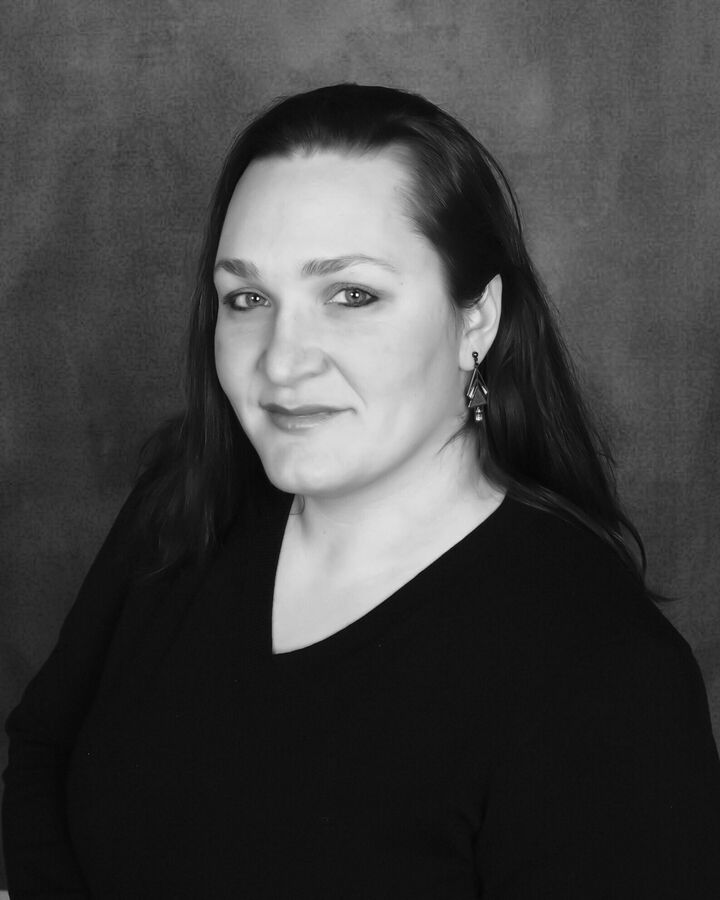 Natalie Myslinski, Associate Real Estate Broker in Westchester, Circle