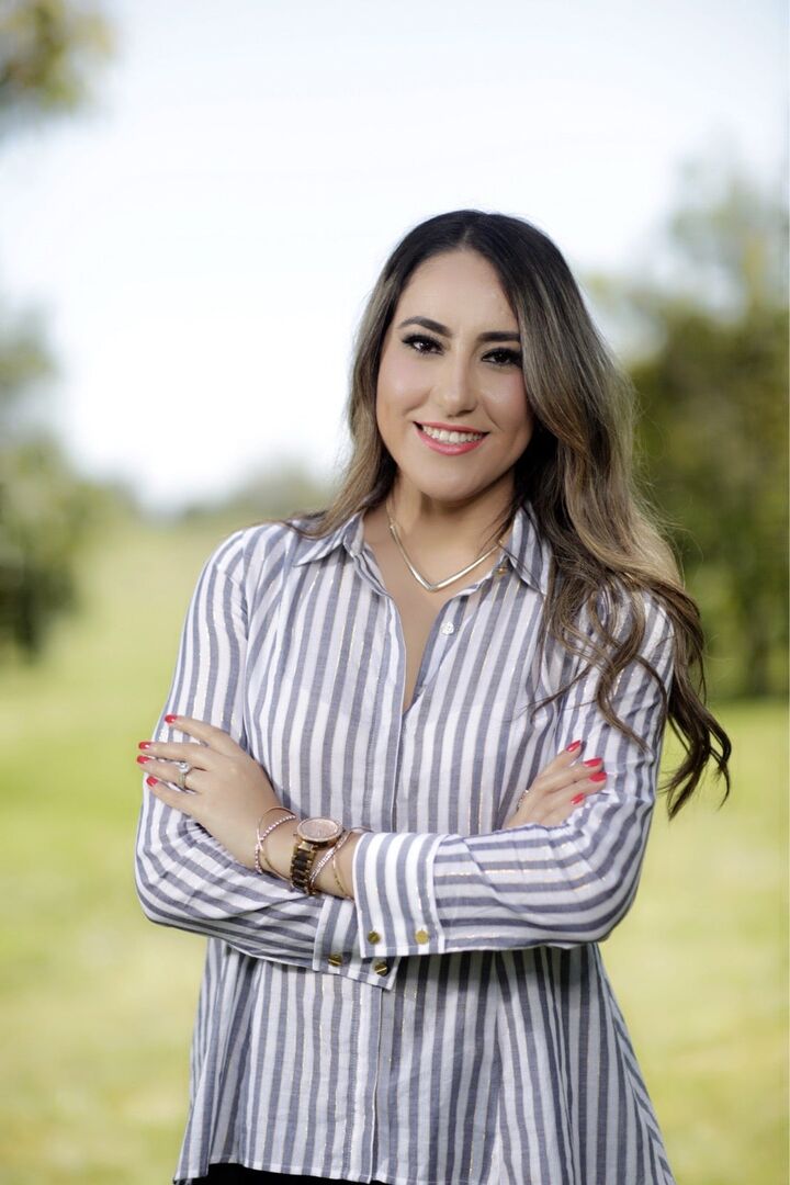 Noemi Banuelos, Real Estate Salesperson in Downey, LOTUS