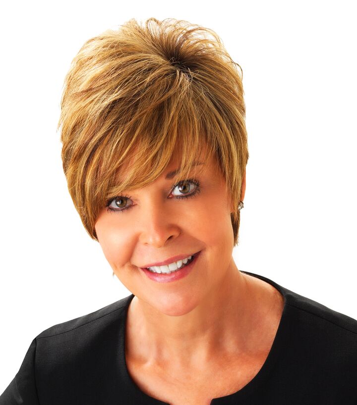Darolyn Clignett, Real Estate Salesperson in Ontario, Blackstone Realty