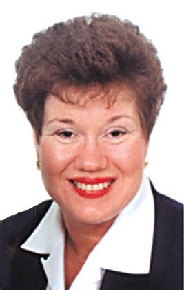 Winnie Hannon, Real Estate Broker in Salem, Professional Group