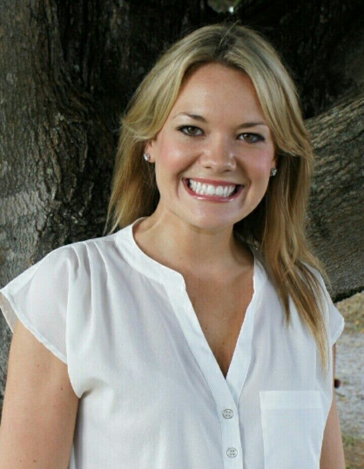 Jessica Austin, Real Estate Salesperson in Dunlap, Professional Group