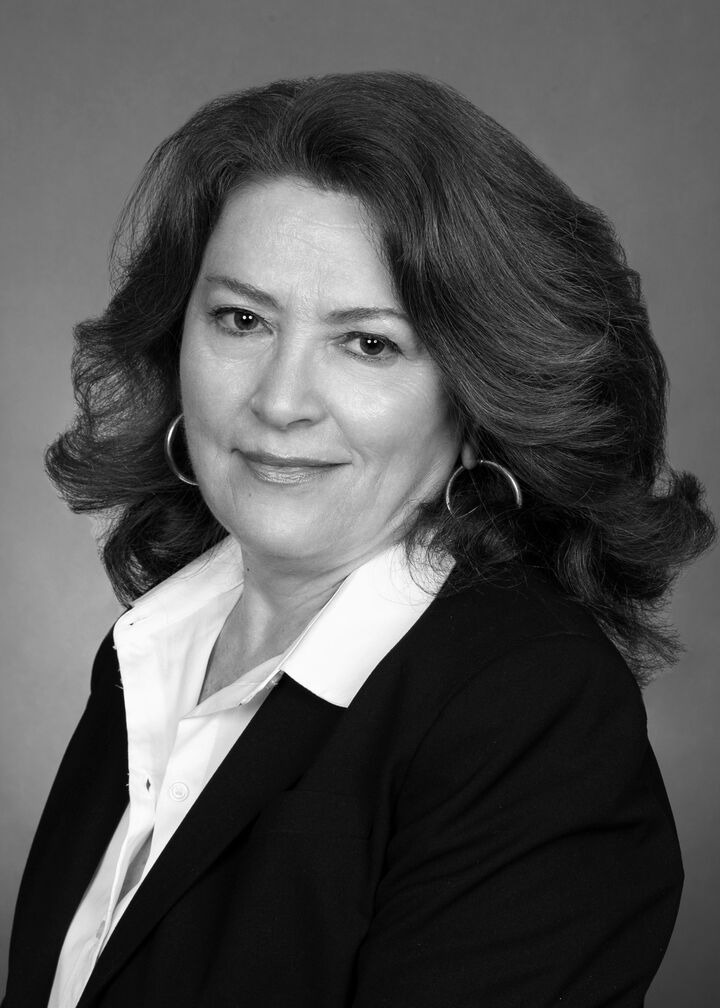 Marina Aiello, Real Estate Salesperson in Union, Preferred Realty, Inc.