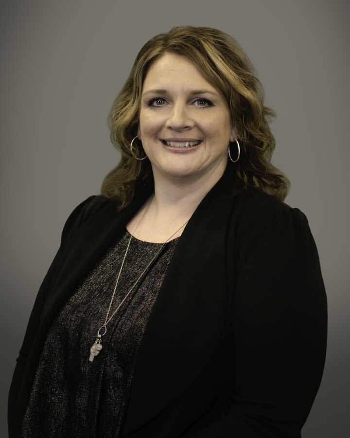 Jennifer Eisman,  in Saginaw, Signature Realty