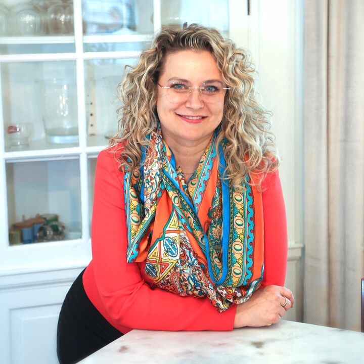 Alene Loverde, Real Estate Salesperson in Westlake, Schmidt Family of Companies